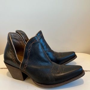 Ariat  Dixon booties
